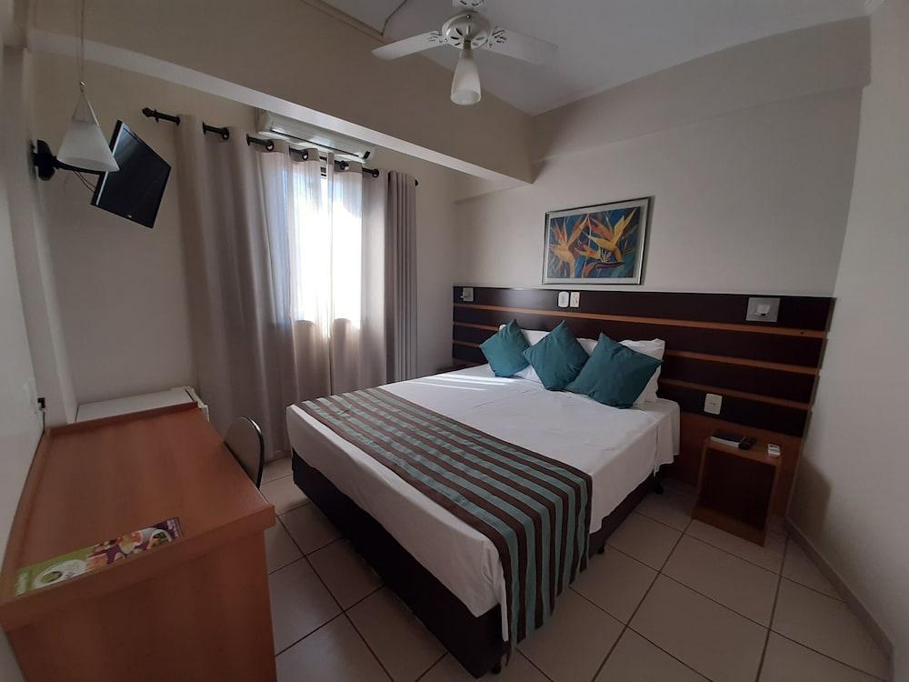 Hotel Ferraz Пузу Алегре Екстериор снимка