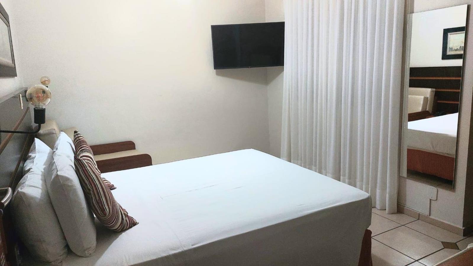 Hotel Ferraz Пузу Алегре Екстериор снимка