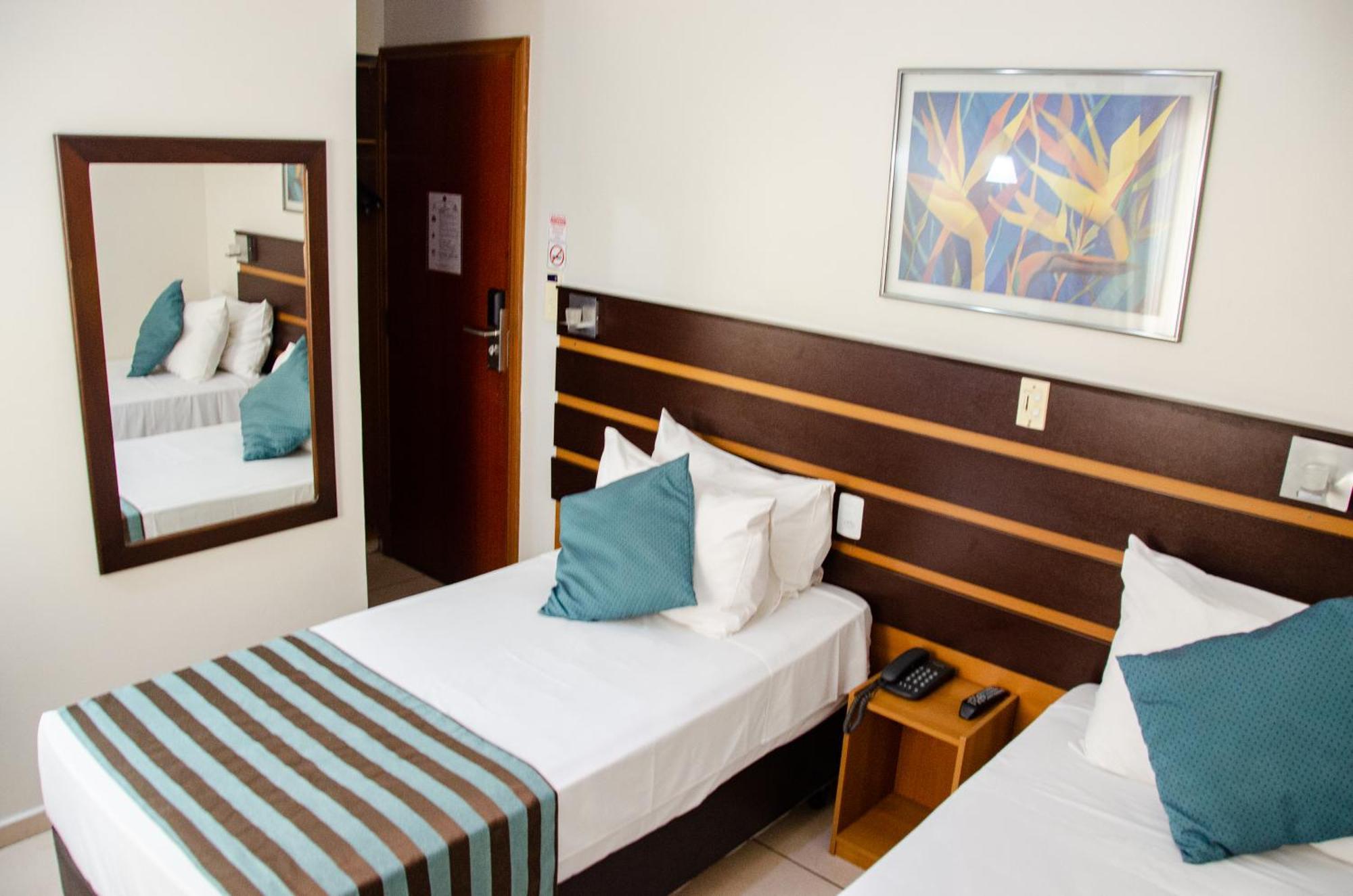 Hotel Ferraz Пузу Алегре Екстериор снимка