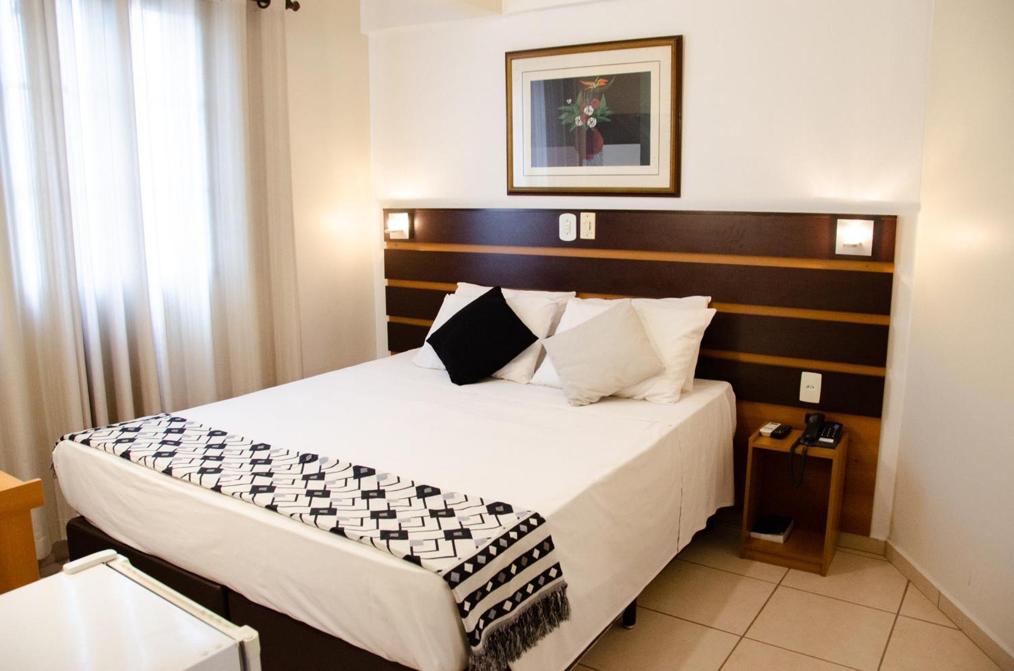 Hotel Ferraz Пузу Алегре Екстериор снимка
