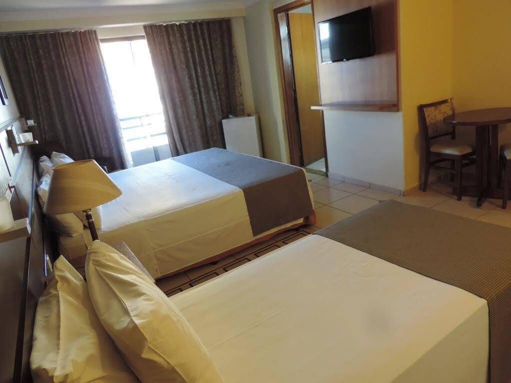 Hotel Ferraz Пузу Алегре Екстериор снимка