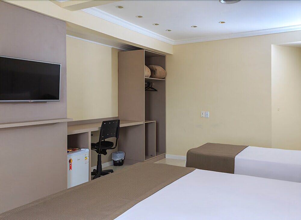 Hotel Ferraz Пузу Алегре Екстериор снимка